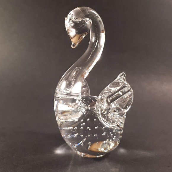 Vintage Large glass Swan paperweight/figurine - Picture 2 of 8